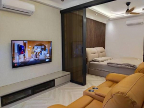 beHidden Luxury Duplex The Cove Karaoke 8pax